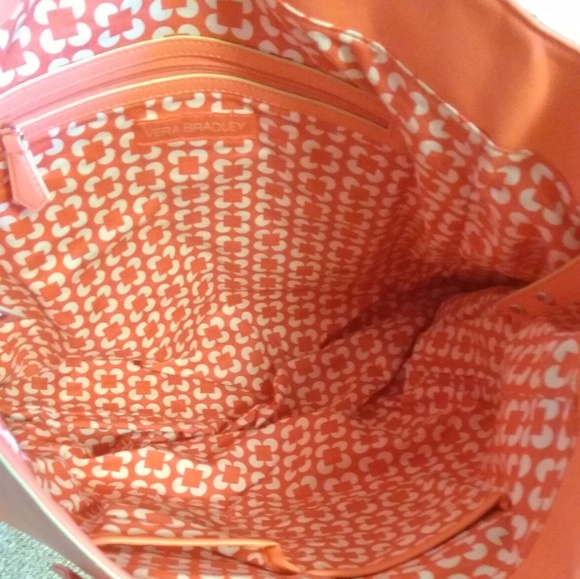 Vera Bradley 2 Tone Vinyl Feel Tote - Picture 7 of 7